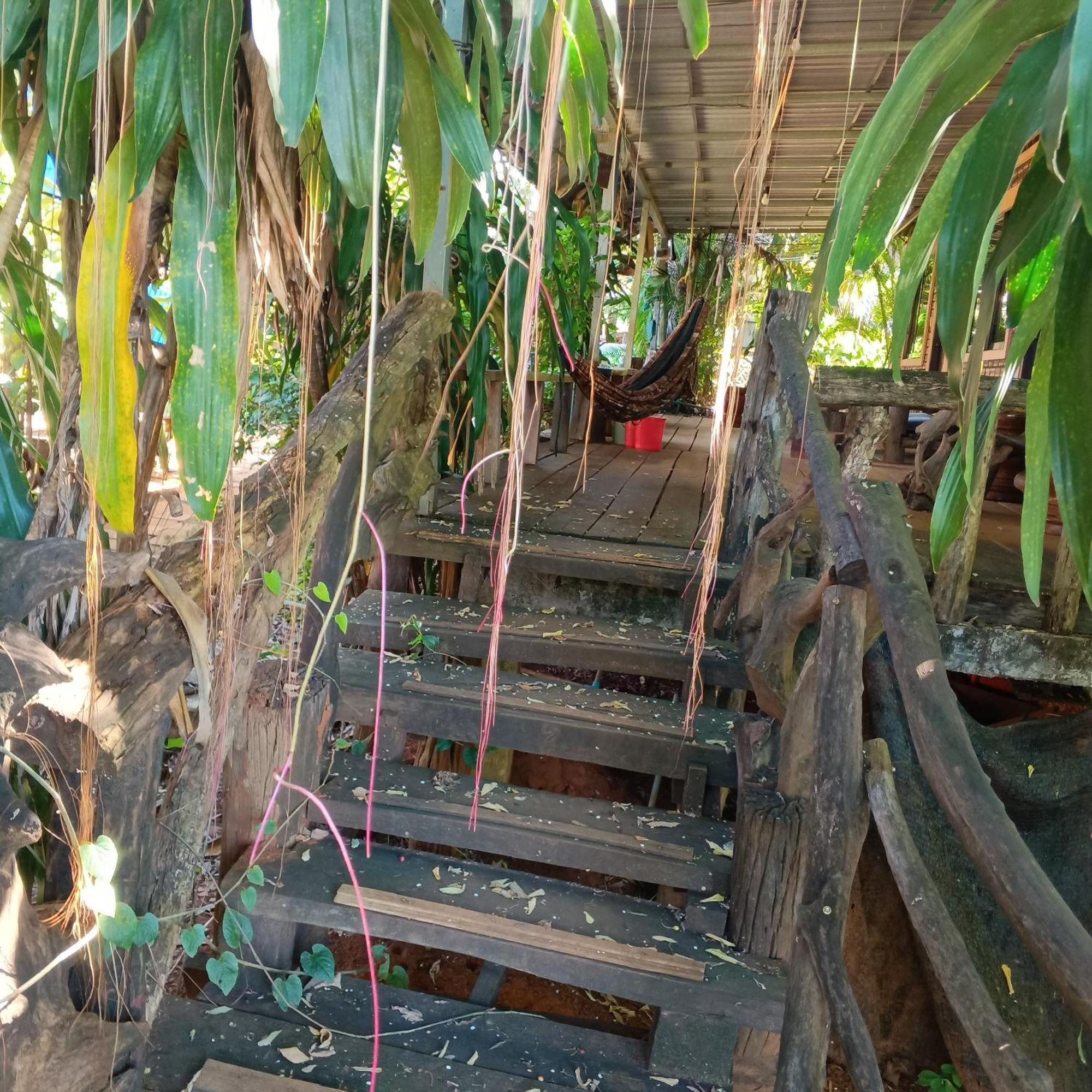 Familyhouse & Trekking Apartment Banlung Exterior foto