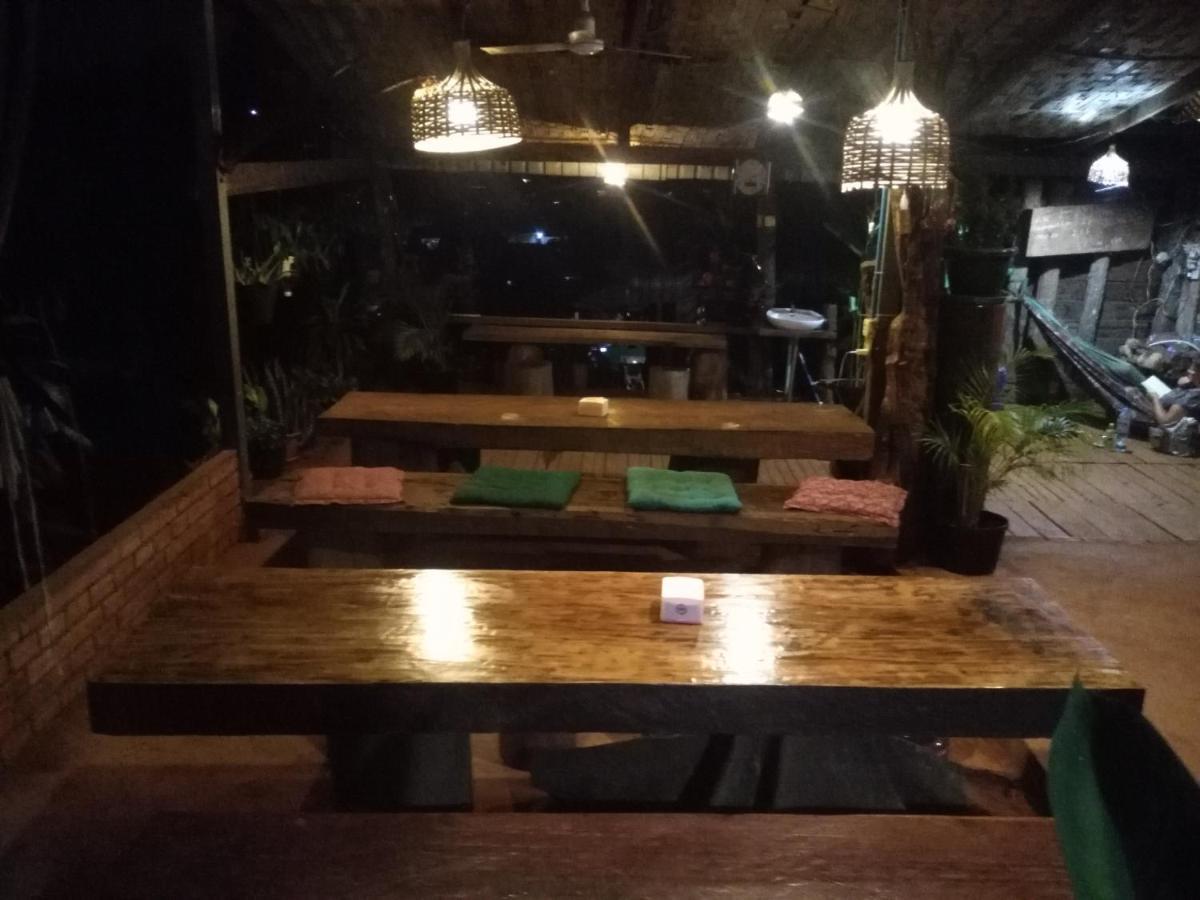 Familyhouse & Trekking Apartment Banlung Exterior foto